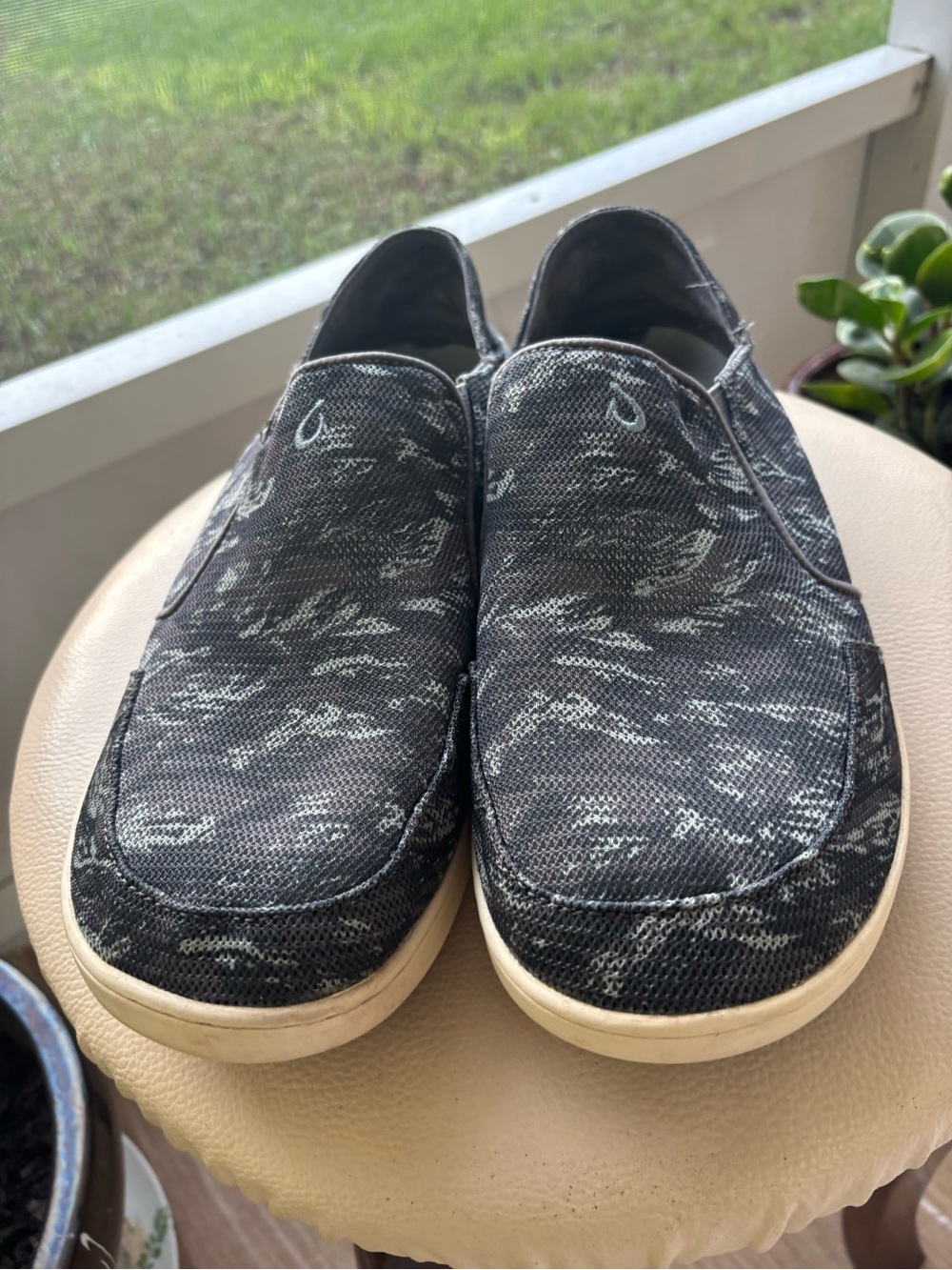 OluKai Men’s Slip-On Casual Shoes in green and Cream